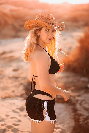 240722_Estef_Jauregui_Beach_Photoshoot_164