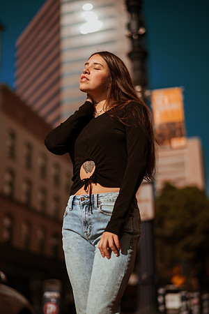 251214_tania_SD_Downtown_Photoshoot_003