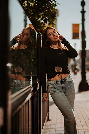251214_tania_SD_Downtown_Photoshoot_007