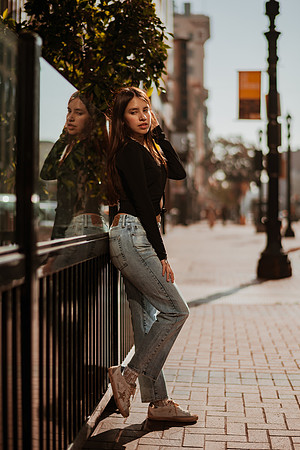 251214_tania_SD_Downtown_Photoshoot_008