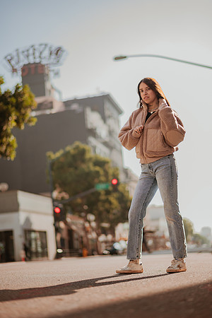 251214_tania_SD_Downtown_Photoshoot_023
