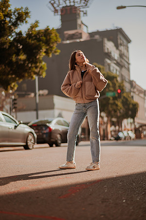 251214_tania_SD_Downtown_Photoshoot_025