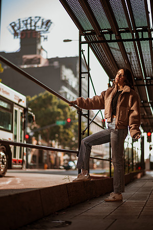 251214_tania_SD_Downtown_Photoshoot_027