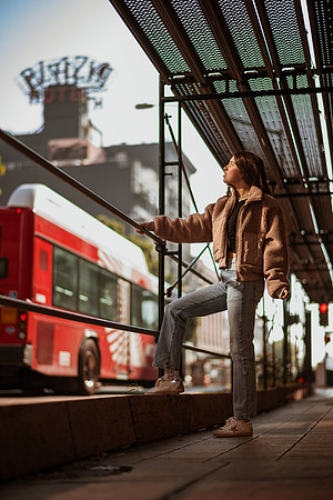 251214_tania_SD_Downtown_Photoshoot_028