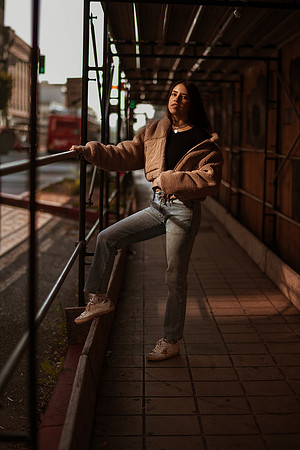 251214_tania_SD_Downtown_Photoshoot_031