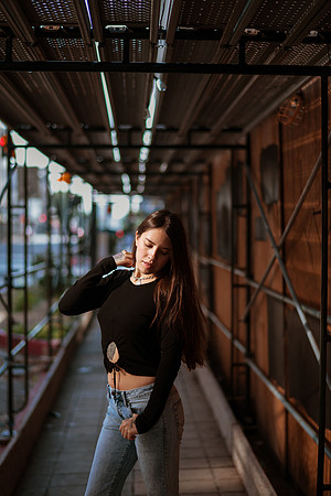 251214_tania_SD_Downtown_Photoshoot_054