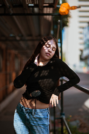 251214_tania_SD_Downtown_Photoshoot_060
