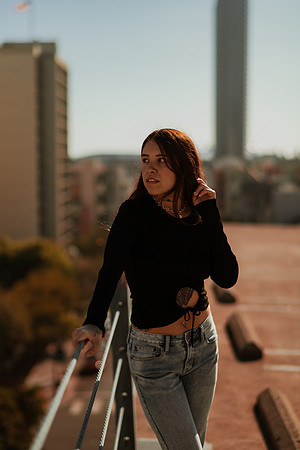 251214_tania_SD_Downtown_Photoshoot_071