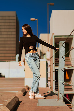251214_tania_SD_Downtown_Photoshoot_074