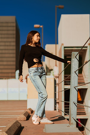 251214_tania_SD_Downtown_Photoshoot_075