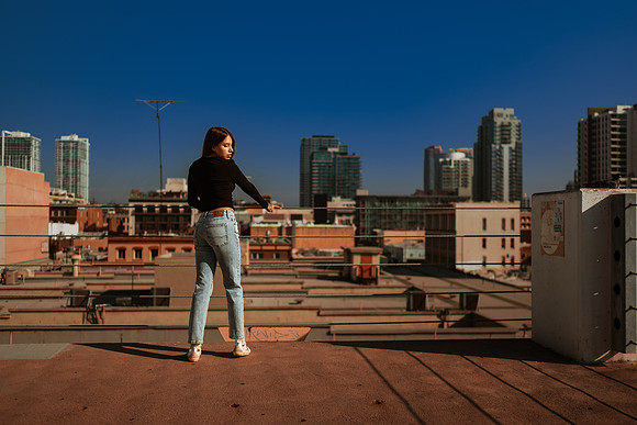 251214_tania_SD_Downtown_Photoshoot_081