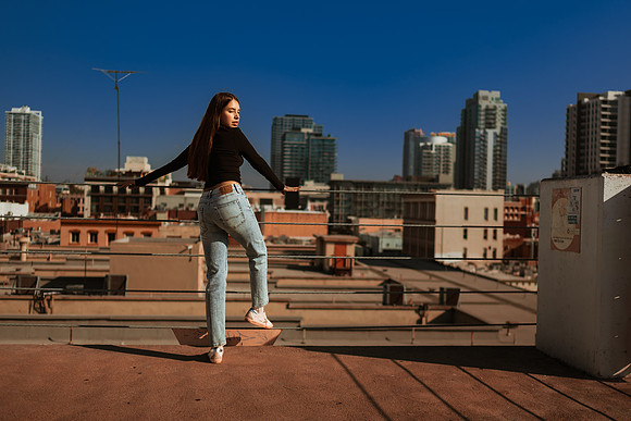 251214_tania_SD_Downtown_Photoshoot_083