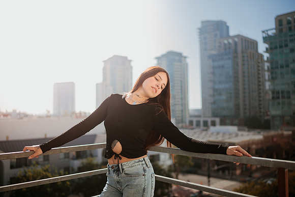 251214_tania_SD_Downtown_Photoshoot_093