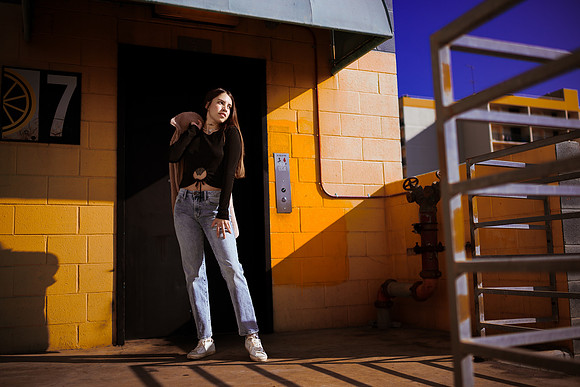 251214_tania_SD_Downtown_Photoshoot_102