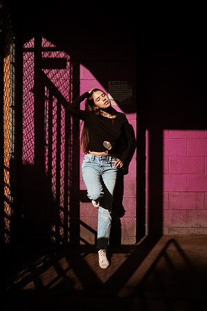 251214_tania_SD_Downtown_Photoshoot_109