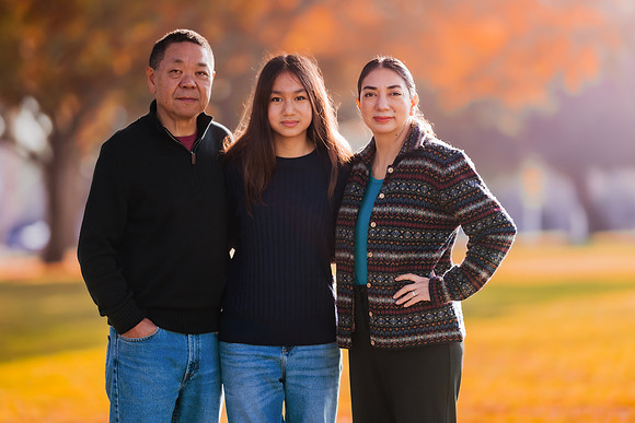 241208_Mahs_Christmas_Family_Balboa_Park_032