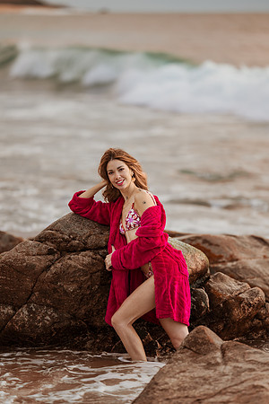 231213_Mell_Robledo_Winter_Beach_Photoshoot_113