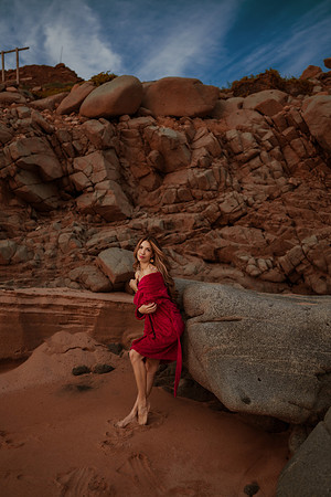 231213_Mell_Robledo_Winter_Beach_Photoshoot_081