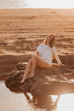 231213_Mell_Robledo_Winter_Beach_Photoshoot_050