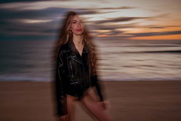 231213_Mell_Robledo_Winter_Beach_Photoshoot_245