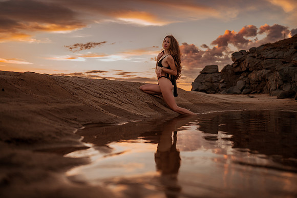 231213_Mell_Robledo_Winter_Beach_Photoshoot_219