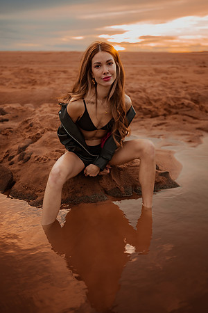 231213_Mell_Robledo_Winter_Beach_Photoshoot_168