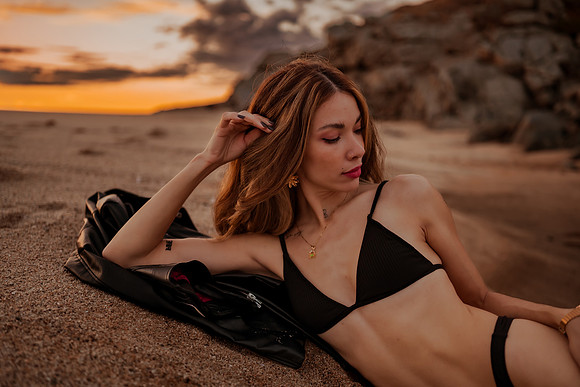 231213_Mell_Robledo_Winter_Beach_Photoshoot_238