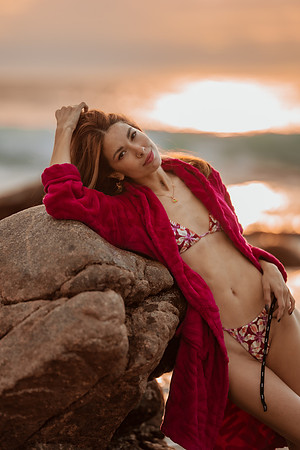 231213_Mell_Robledo_Winter_Beach_Photoshoot_106
