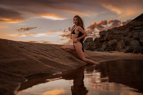 231213_Mell_Robledo_Winter_Beach_Photoshoot_217