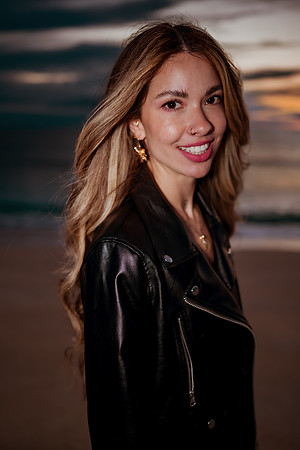 231213_Mell_Robledo_Winter_Beach_Photoshoot_241