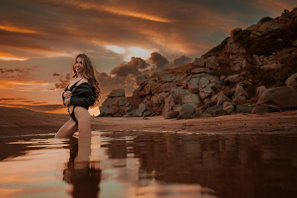 231213_Mell_Robledo_Winter_Beach_Photoshoot_199