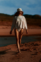 231213_Mell_Robledo_Winter_Beach_Photoshoot_013