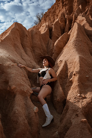 260615_Ixza_Torres_desert_Photoshoot_038