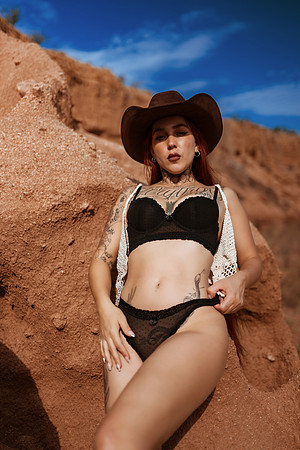 260615_Ixza_Torres_desert_Photoshoot_047
