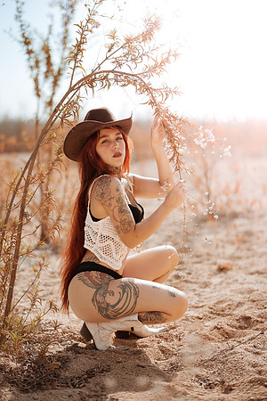 260615_Ixza_Torres_desert_Photoshoot_056
