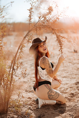 260615_Ixza_Torres_desert_Photoshoot_064