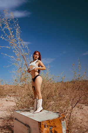 260615_Ixza_Torres_desert_Photoshoot_083