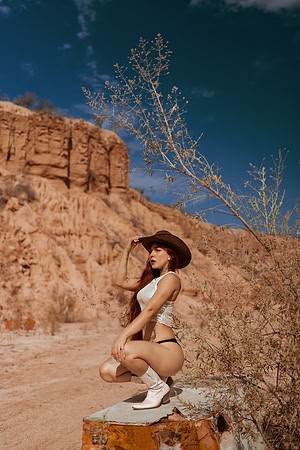 260615_Ixza_Torres_desert_Photoshoot_091