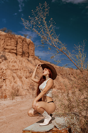 260615_Ixza_Torres_desert_Photoshoot_092