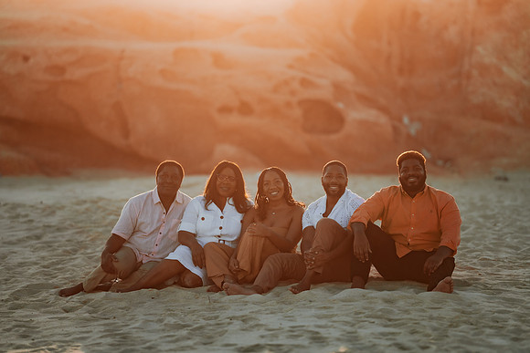 250207_Atekwana_Family_Photoshoot_047