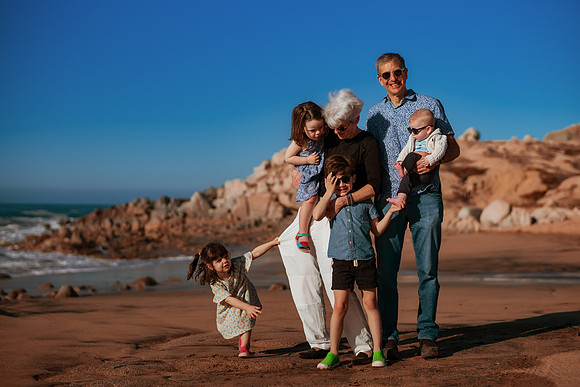 241230_Livingstones_Family_photoshoot_113
