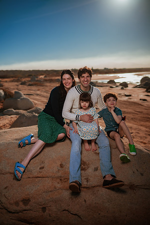 241230_Livingstones_Family_photoshoot_055