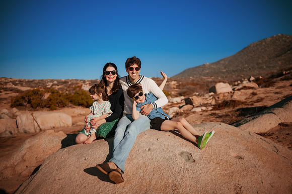 241230_Livingstones_Family_photoshoot_045