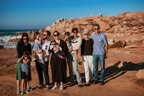 241230_Livingstones_Family_photoshoot_017