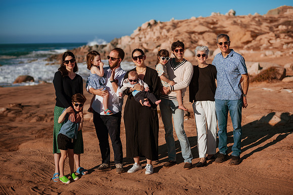 241230_Livingstones_Family_photoshoot_020