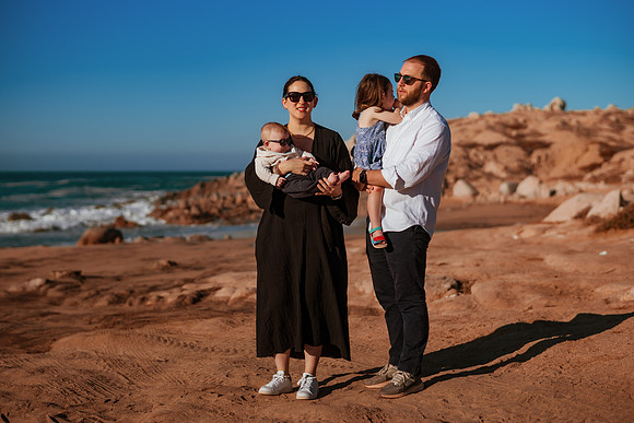 241230_Livingstones_Family_photoshoot_033