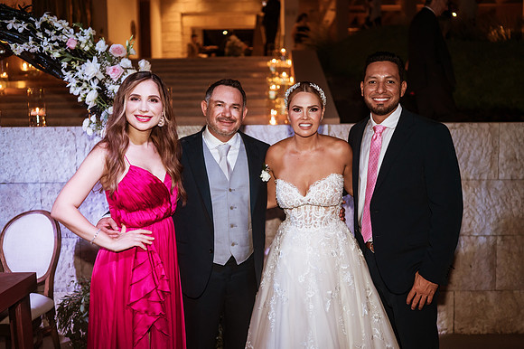 Blanca y Giovanni Boda Costa Baja