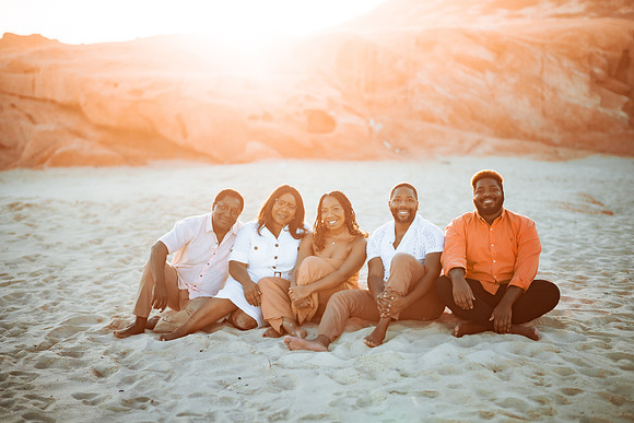 250207_Atekwana_Family_Photoshoot_038