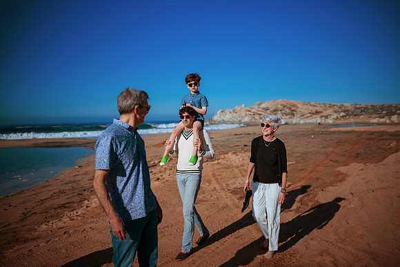 241230_Livingstones_Family_photoshoot_206
