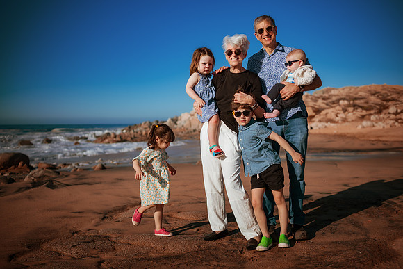 241230_Livingstones_Family_photoshoot_106